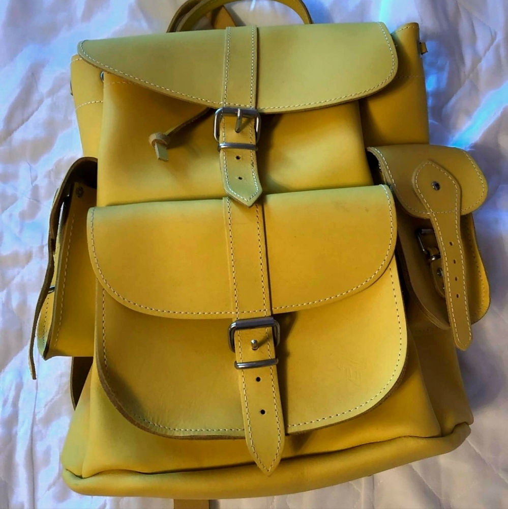 Grafea yellow leather backpack